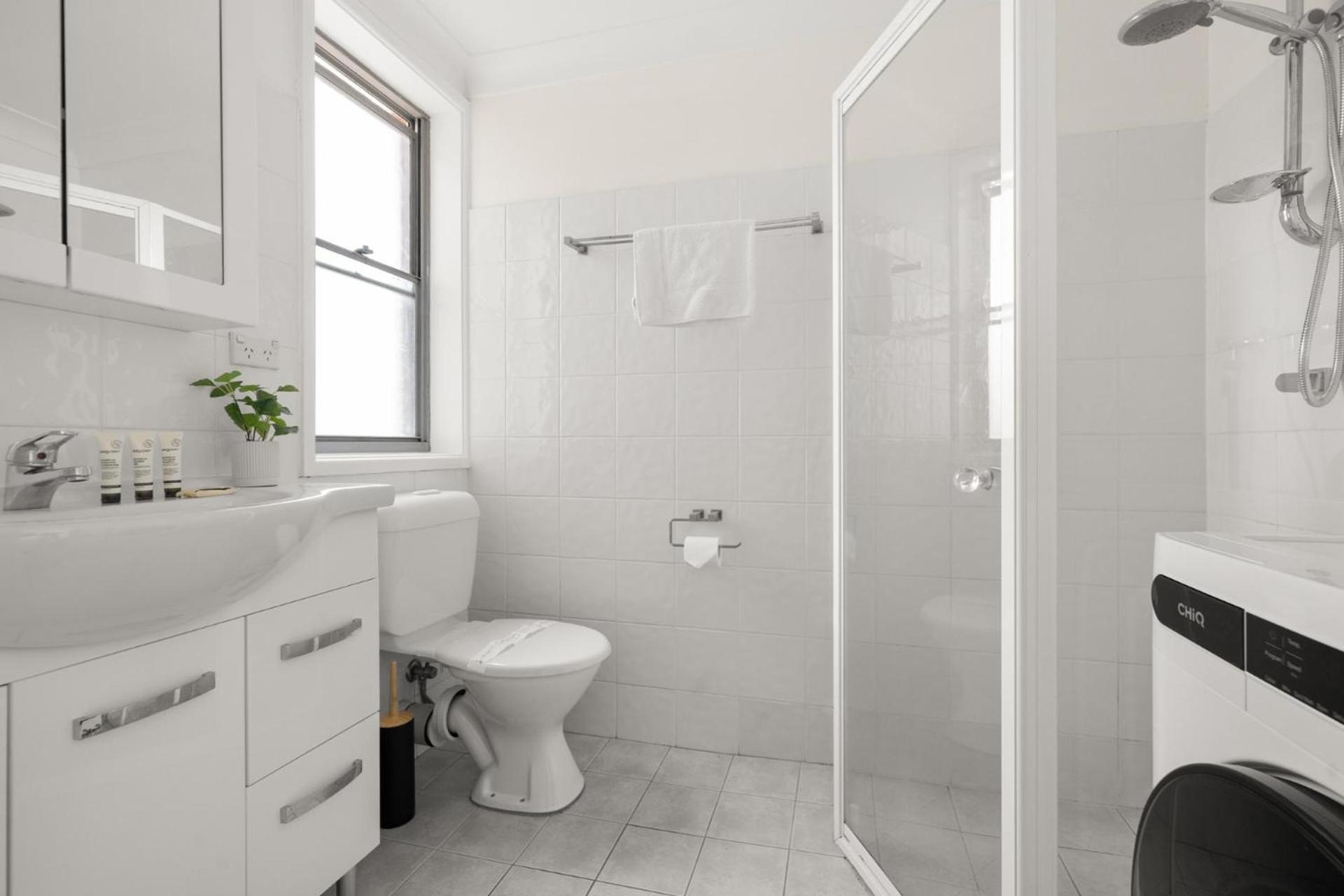 Idyllic Unit In Little Manly - Steps From The Apartment *